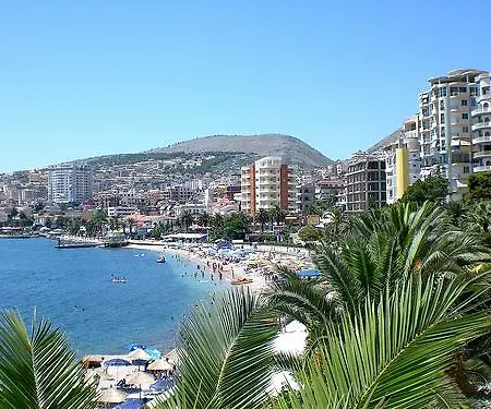 Holiday Apartment *