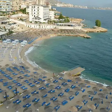 Holiday Sarandë